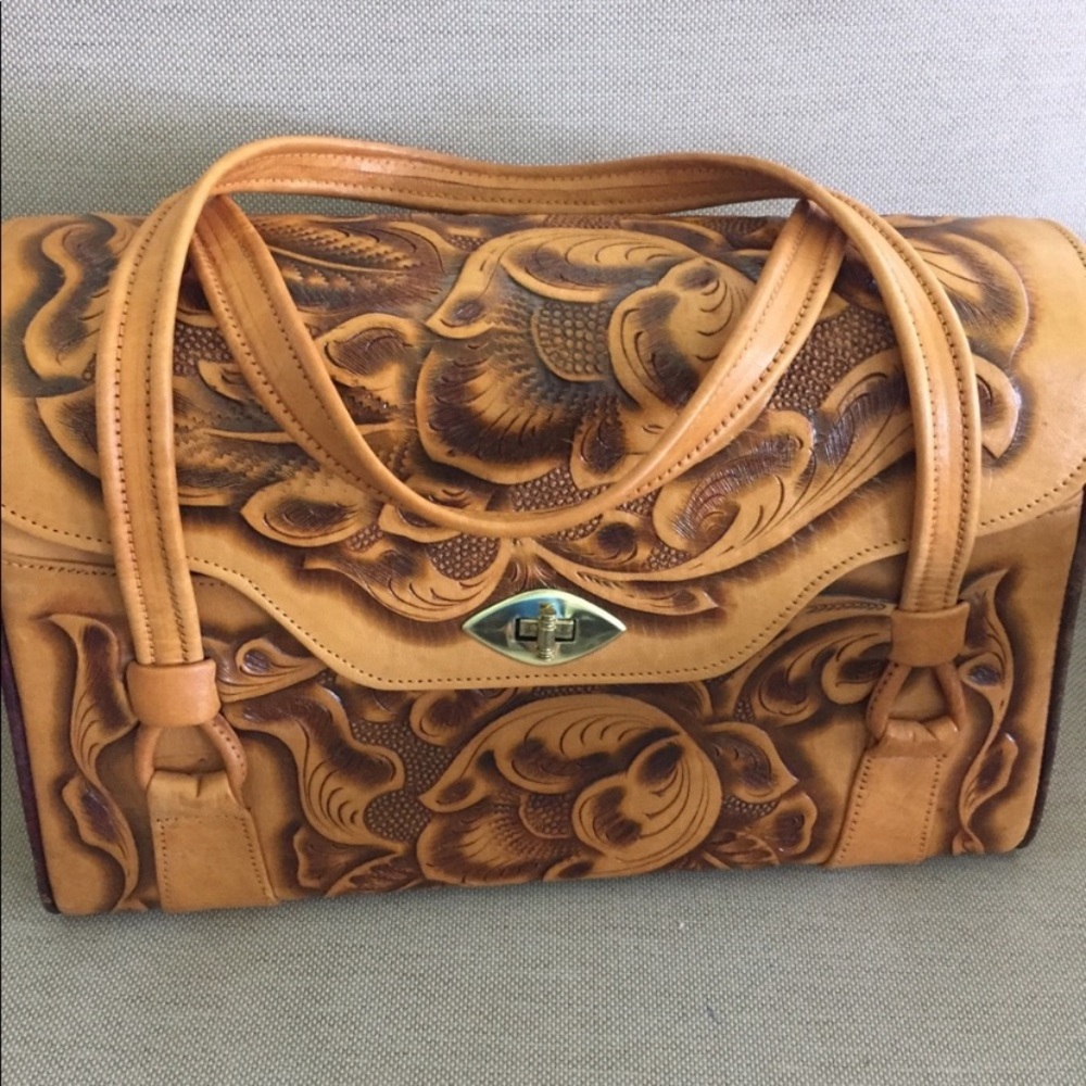 Gorgeous Western Brown Tooled Leather Purse